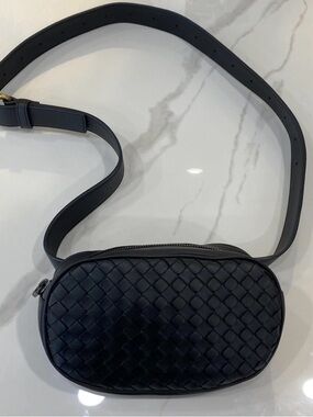 Bottega Veneta Black Intrecciato Leather Crossbody Belt Bag
